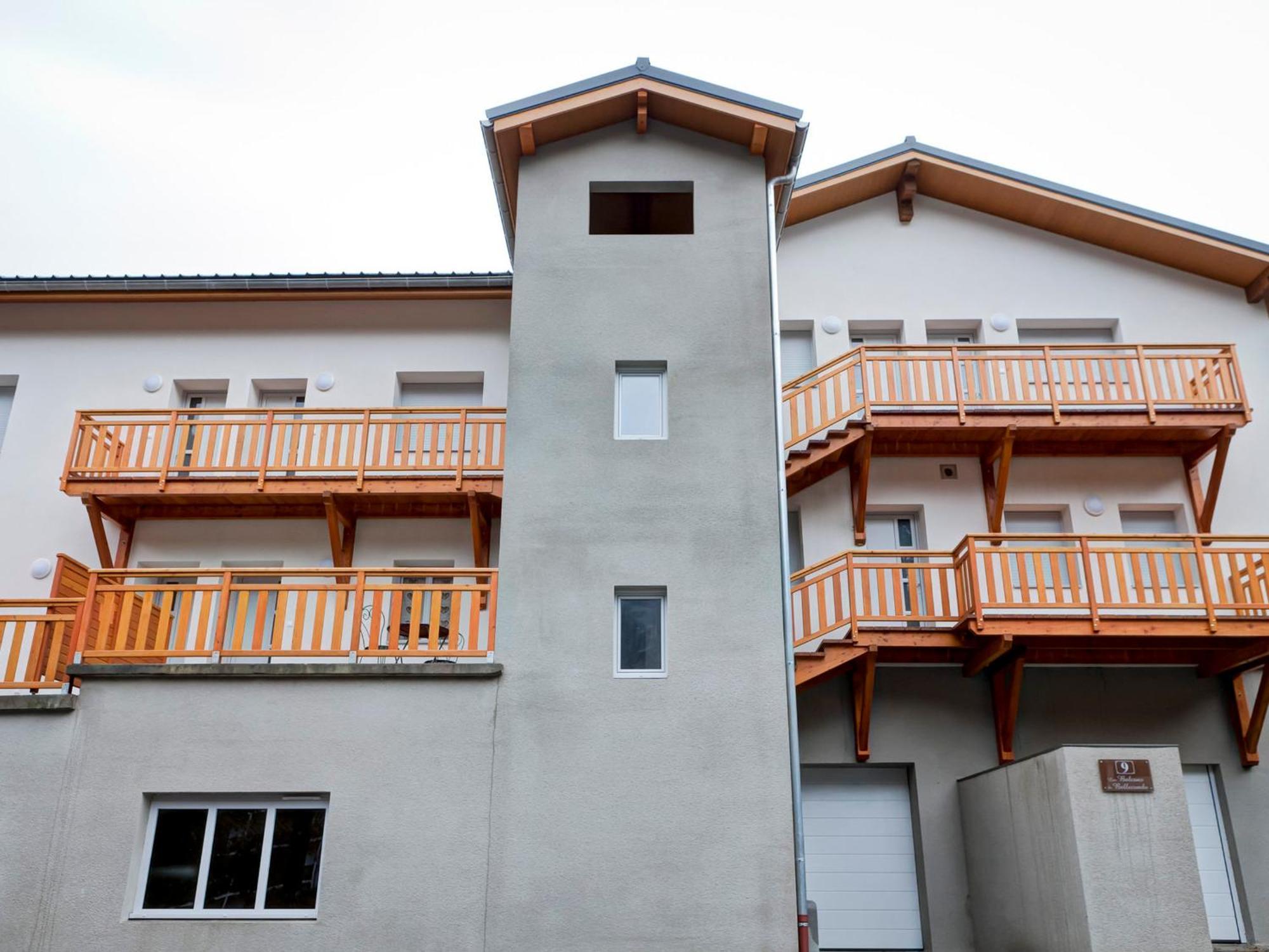 Appartement Neuf 2* Au Centre De Brides Avec Terrasse, Proche Telecabines Et Commerces - Fr-1-512-41 Екстер'єр фото